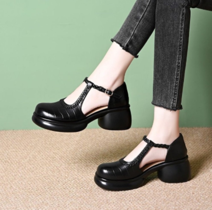 Women Black Croc‑Embossed Mary - Sandals recension och pris