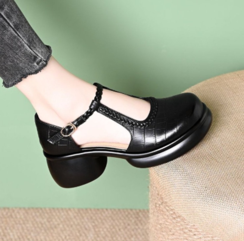 Women Black Croc‑Embossed Mary - Sandals recension och pris